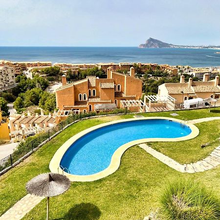 Charming Townhouse With Sea Views & Pool In Altea Villa Calpe Exterior photo